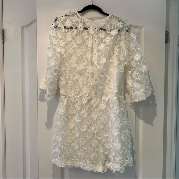 ⭐️ NEW H&M White Lace Crochet Eyelet Romper Jumpsuit - Picture 3 of 5